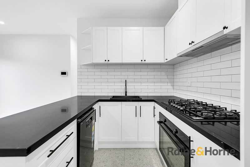 3/113 Boldrewood Parade — photo 4 of 23