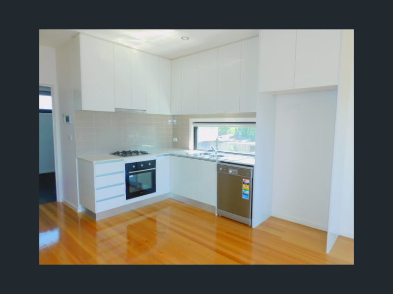 3/715 Pascoe Vale Road — photo 4 of 20