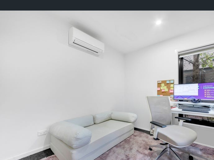3/715 Pascoe Vale Road — photo 11 of 20