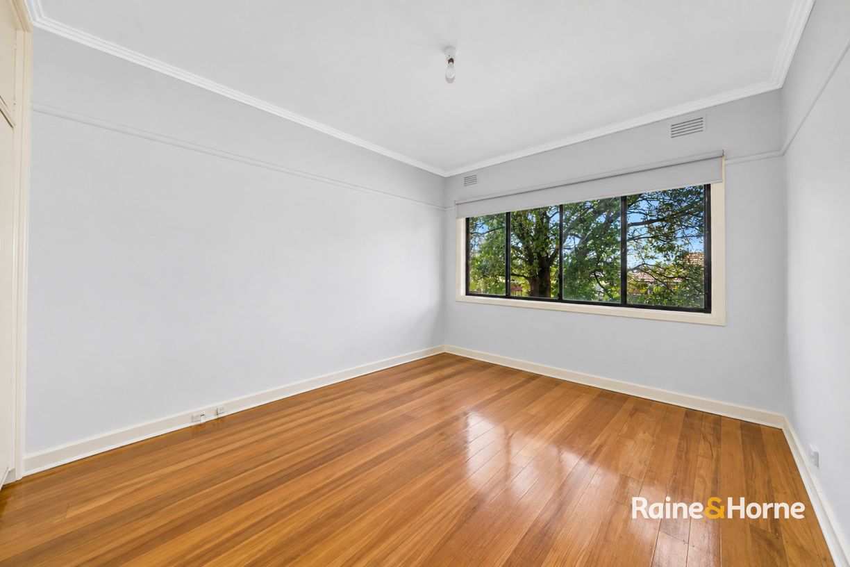 2 Howard Street — photo 3 of 18