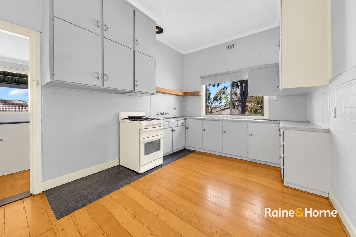 2 Howard Street — photo 4 of 18