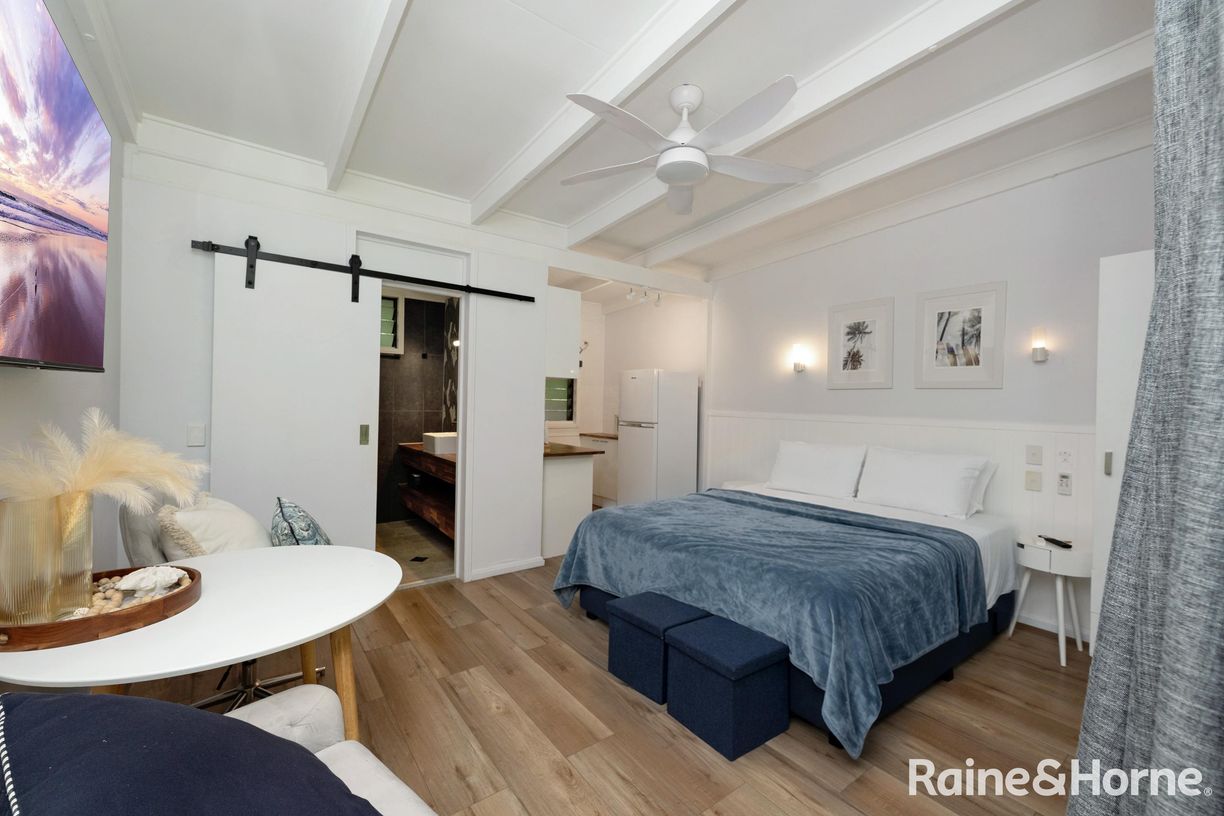 135/61-79 Mandalay Avenue — photo from Raine & Horne Magnetic Island
