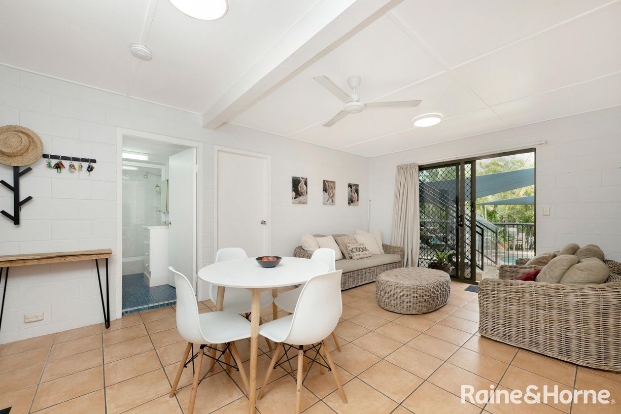3/2 Endeavour Road — photo 4 of 17
