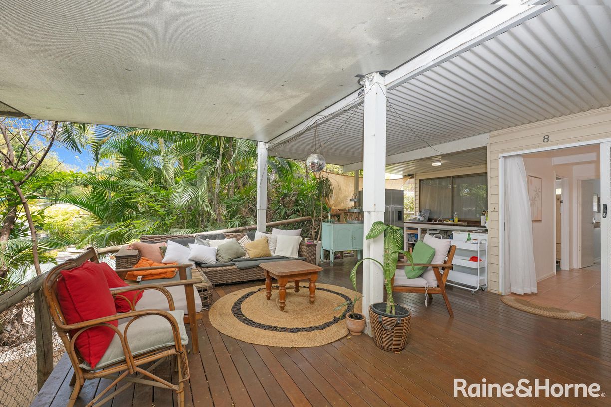 8/7-9 Rheuben Terrace — photo from Raine & Horne Magnetic Island
