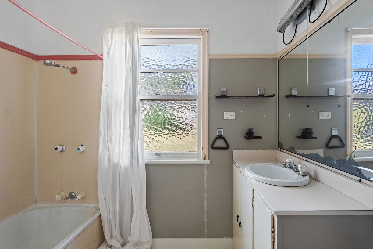 24 John Street — photo 12 of 19