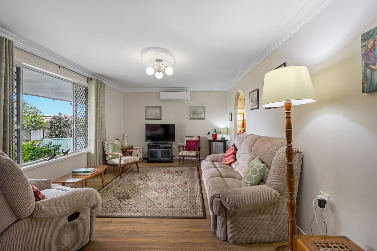 4 Gloucester Crescent — photo 5 of 19
