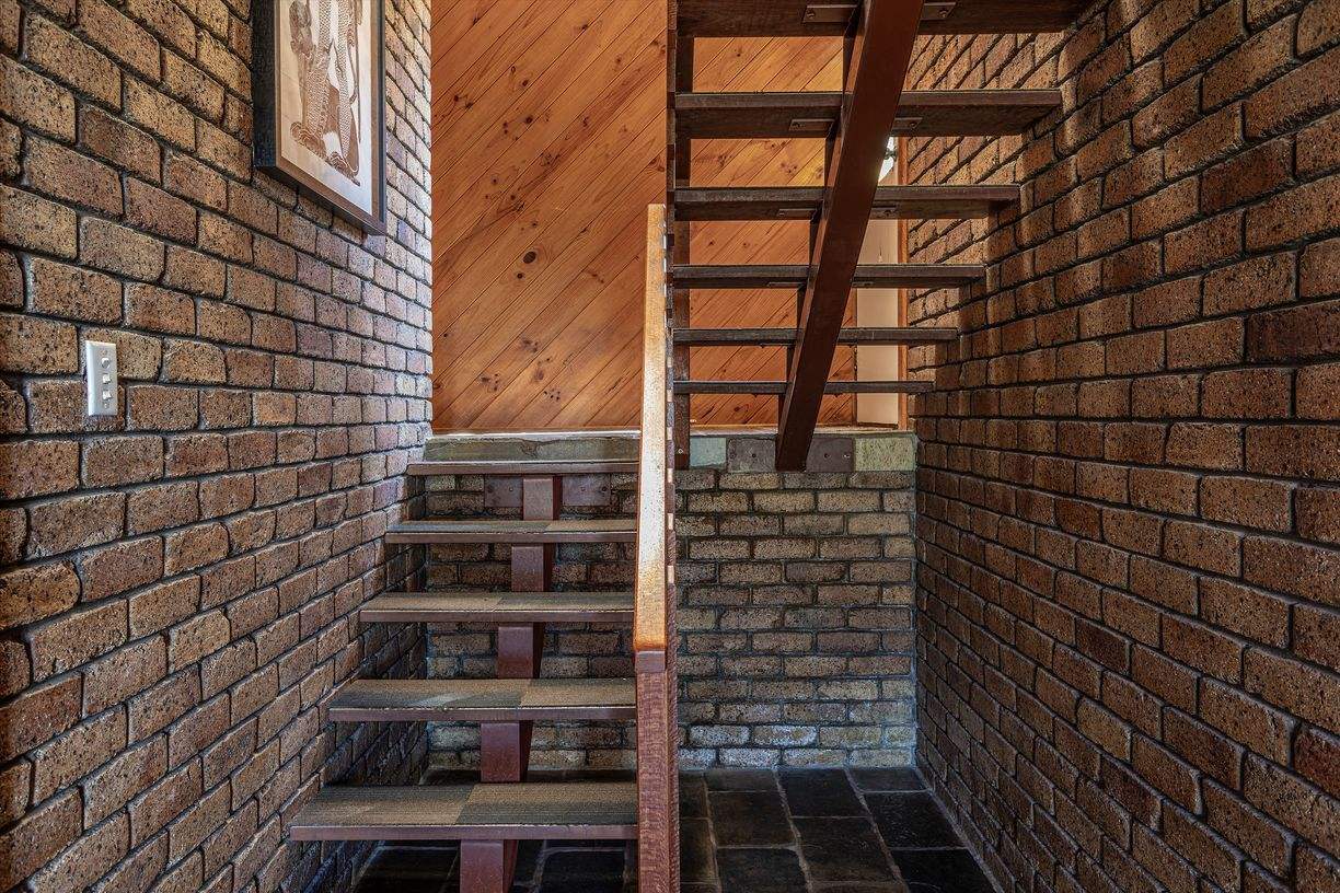 59 Mackenzie Street — photo 13 of 22