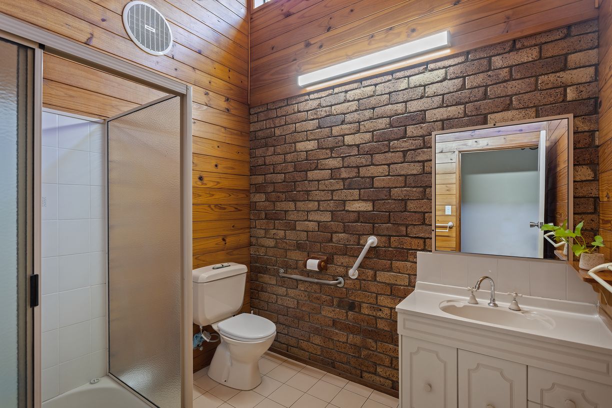 59 Mackenzie Street — photo 11 of 22