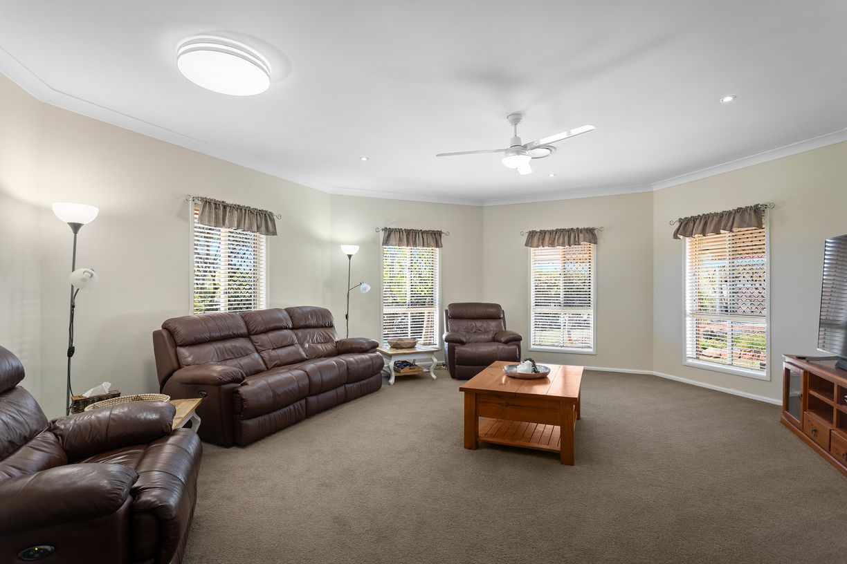 10 Corfield Drive — photo 5 of 20