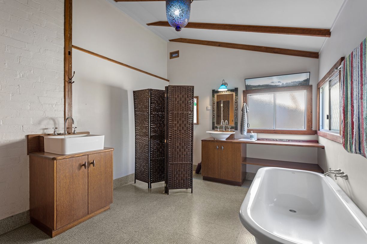 20 Healy Street — photo 11 of 24