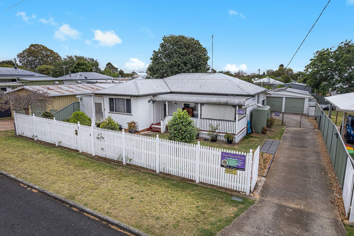 7 Stehn Street — photo from Raine & Horne Toowoomba