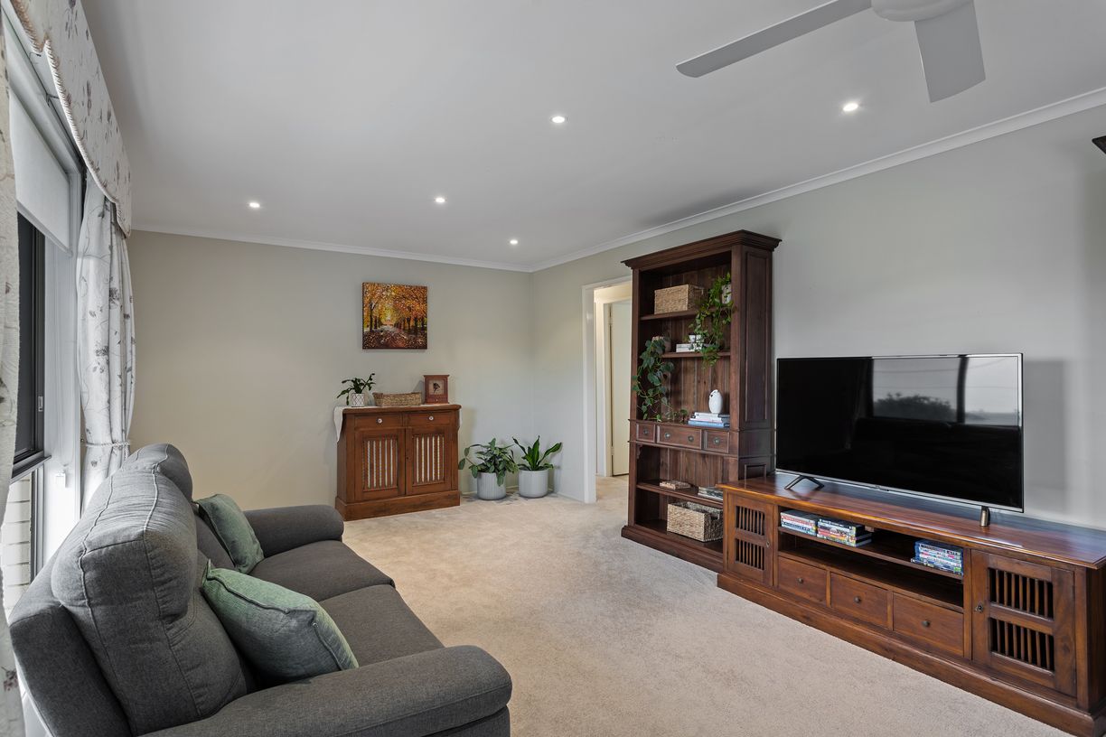8 McQuade Court — photo 5 of 21