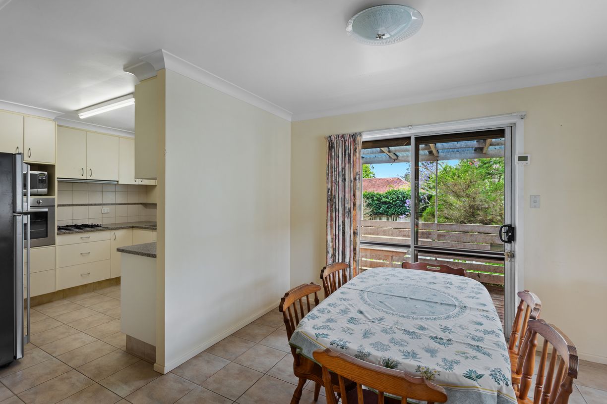 35 Mina Street — photo 7 of 21