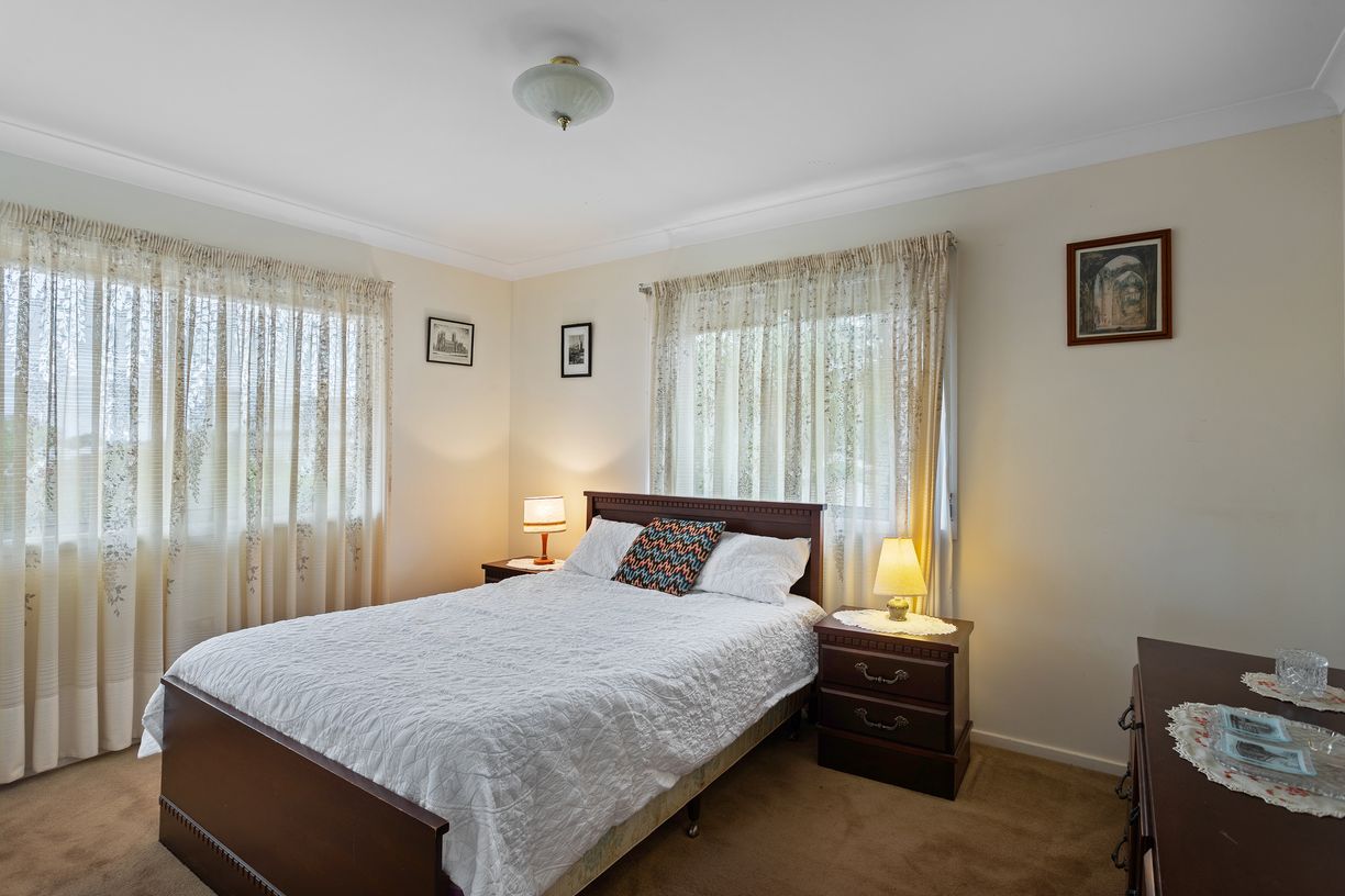 35 Mina Street — photo 8 of 21