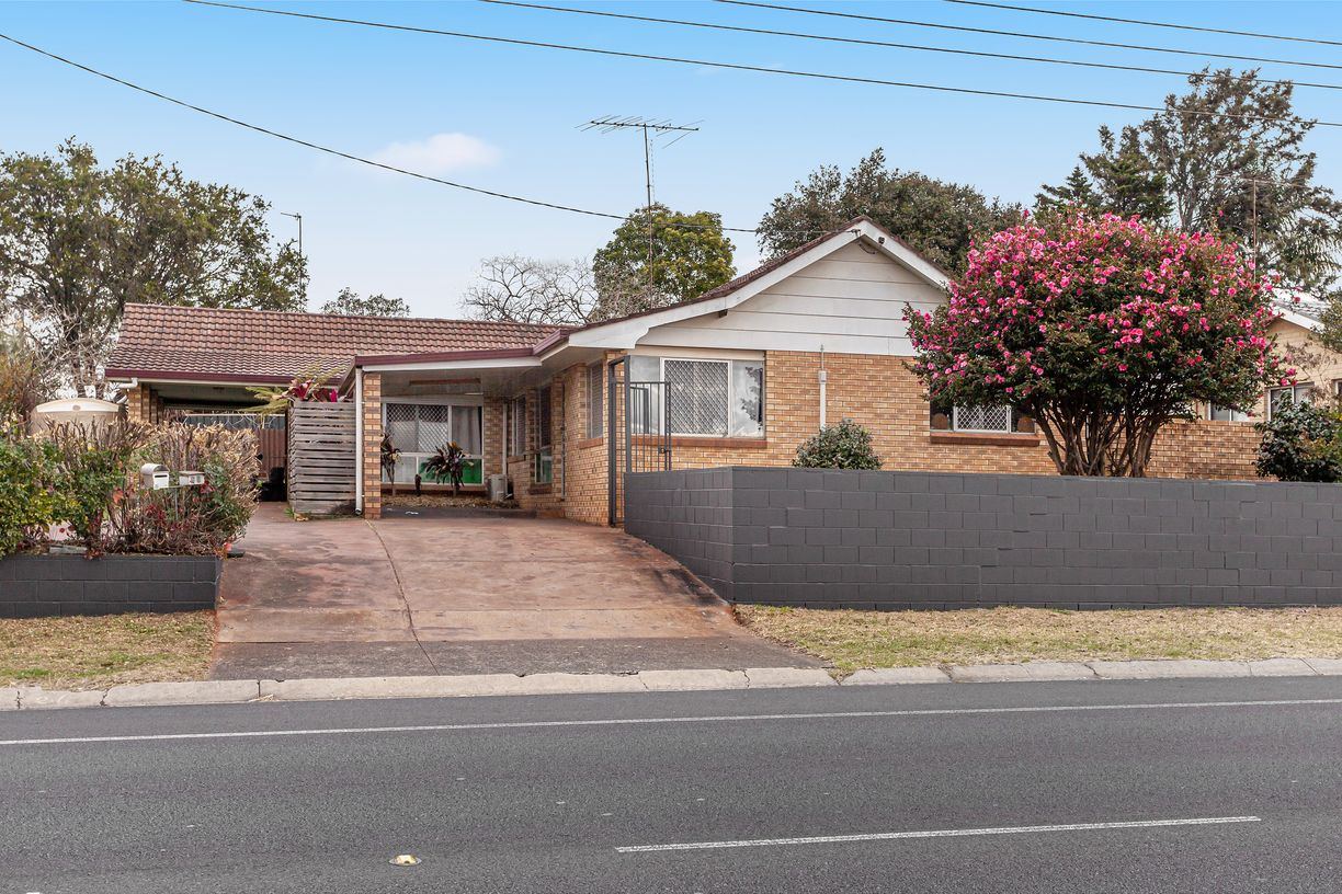 68 Hursley Road, NEWTOWN, QLD 4350 Raine & Horne Toowoomba