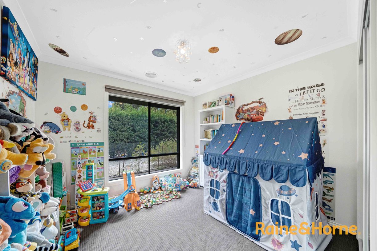 1 First Mews — photo 10 of 24