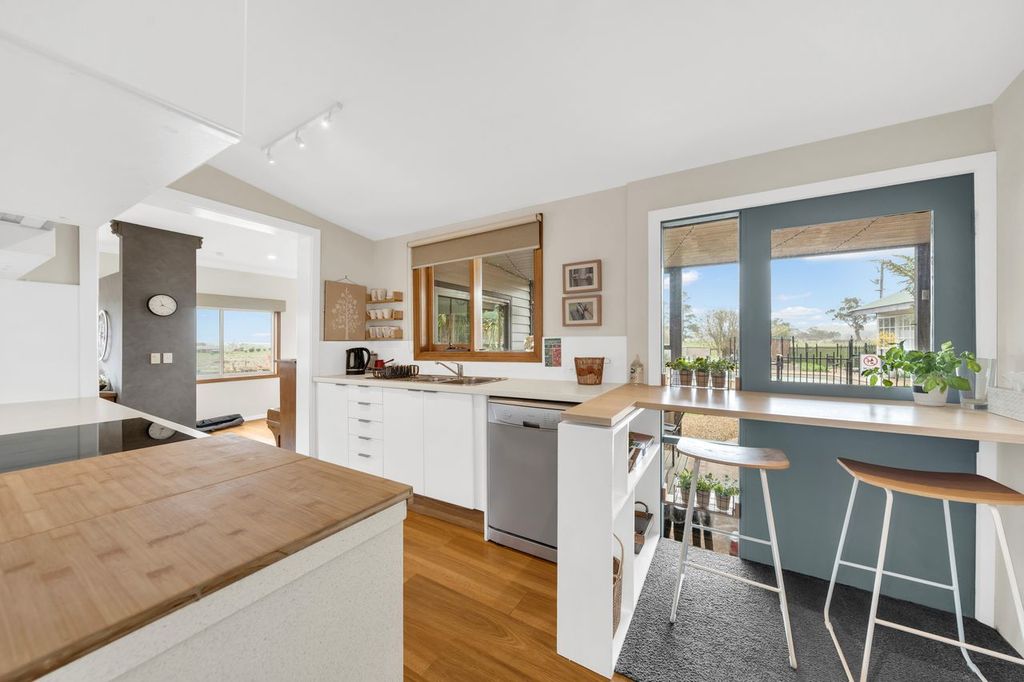 460 Moorabool West Road — photo 4 of 30