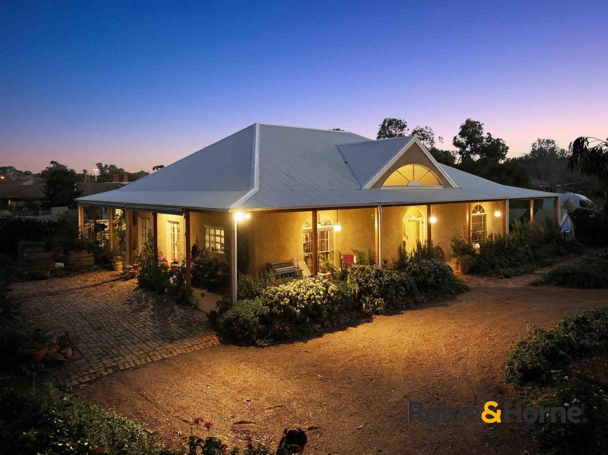 30 Franklin Street — photo from Raine & Horne Bacchus Marsh
