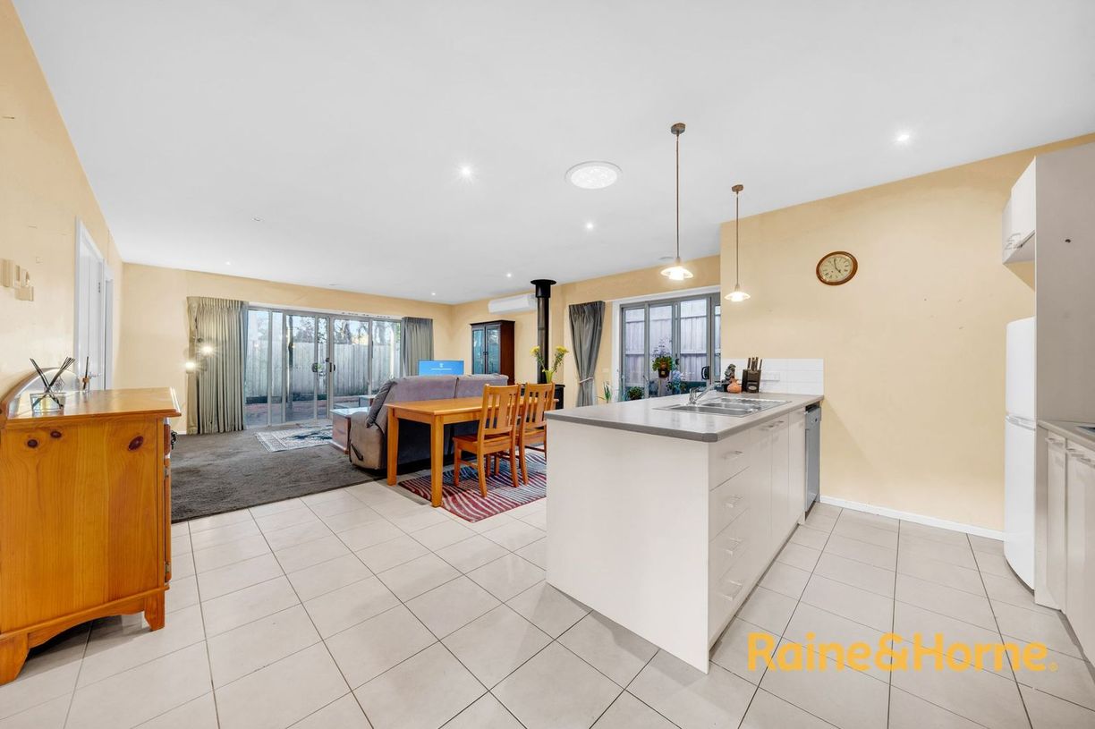 14 Sheehan Court — photo 7 of 22