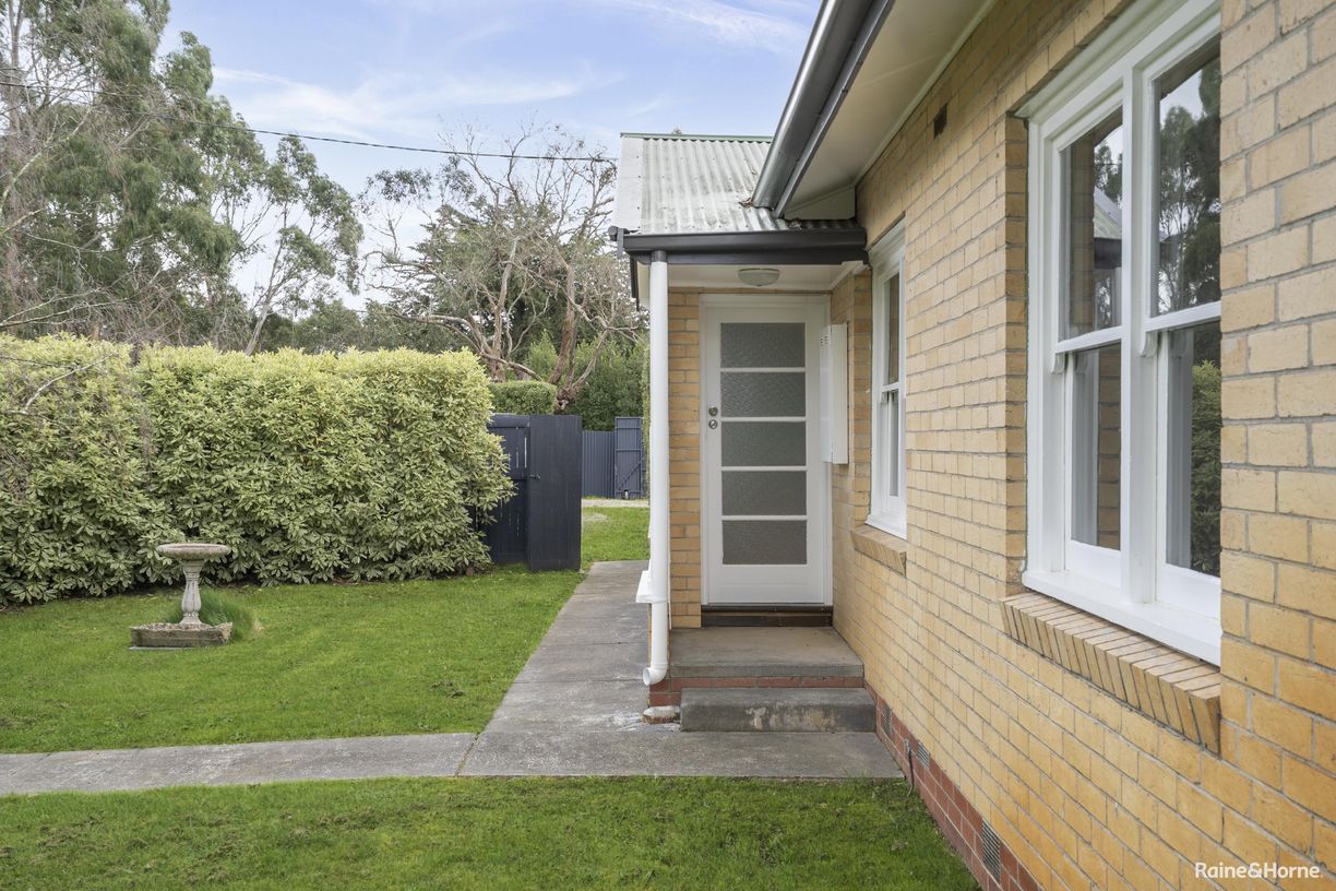 5570 Geelong-Ballan Road — photo 15 of 25