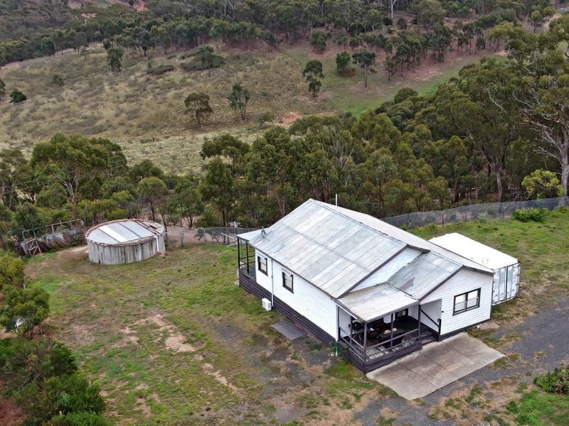 335 Camerons Road — photo 4 of 5