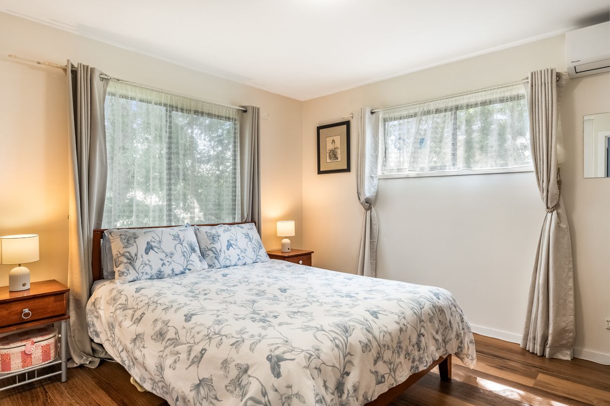 2 Cawley Close — photo 10 of 17