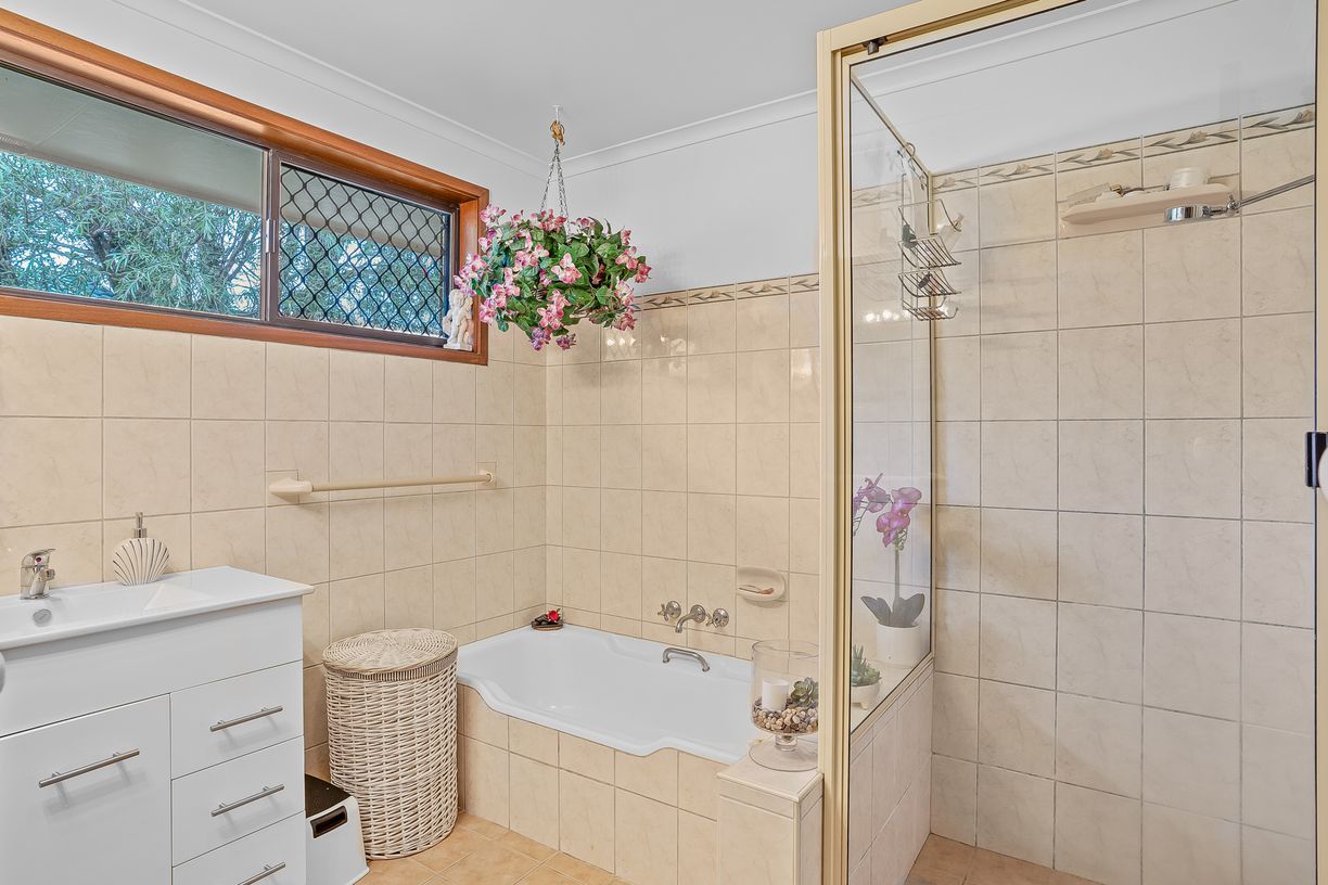 12 Kruseana Avenue — photo 16 of 21