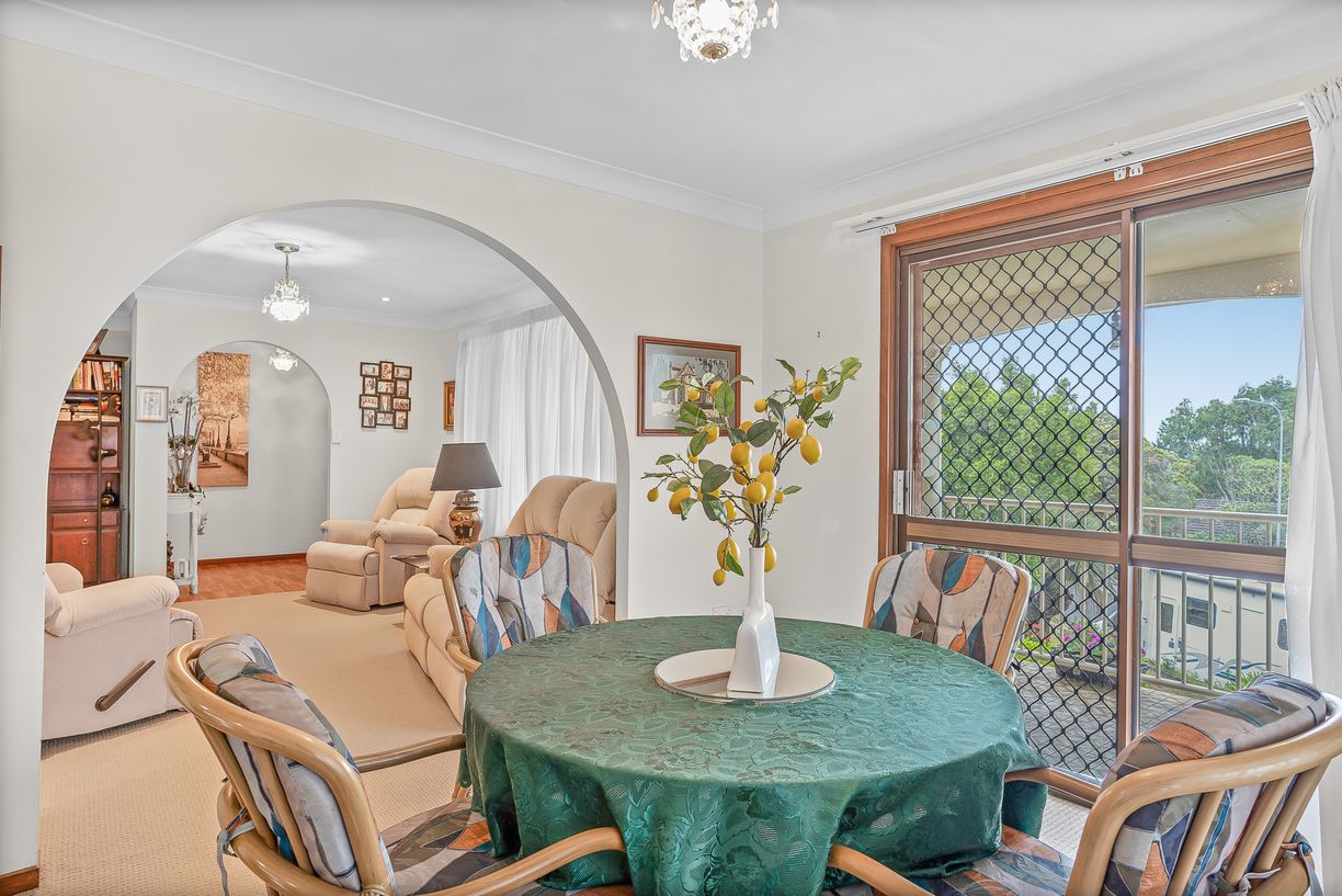 12 Kruseana Avenue — photo 9 of 21