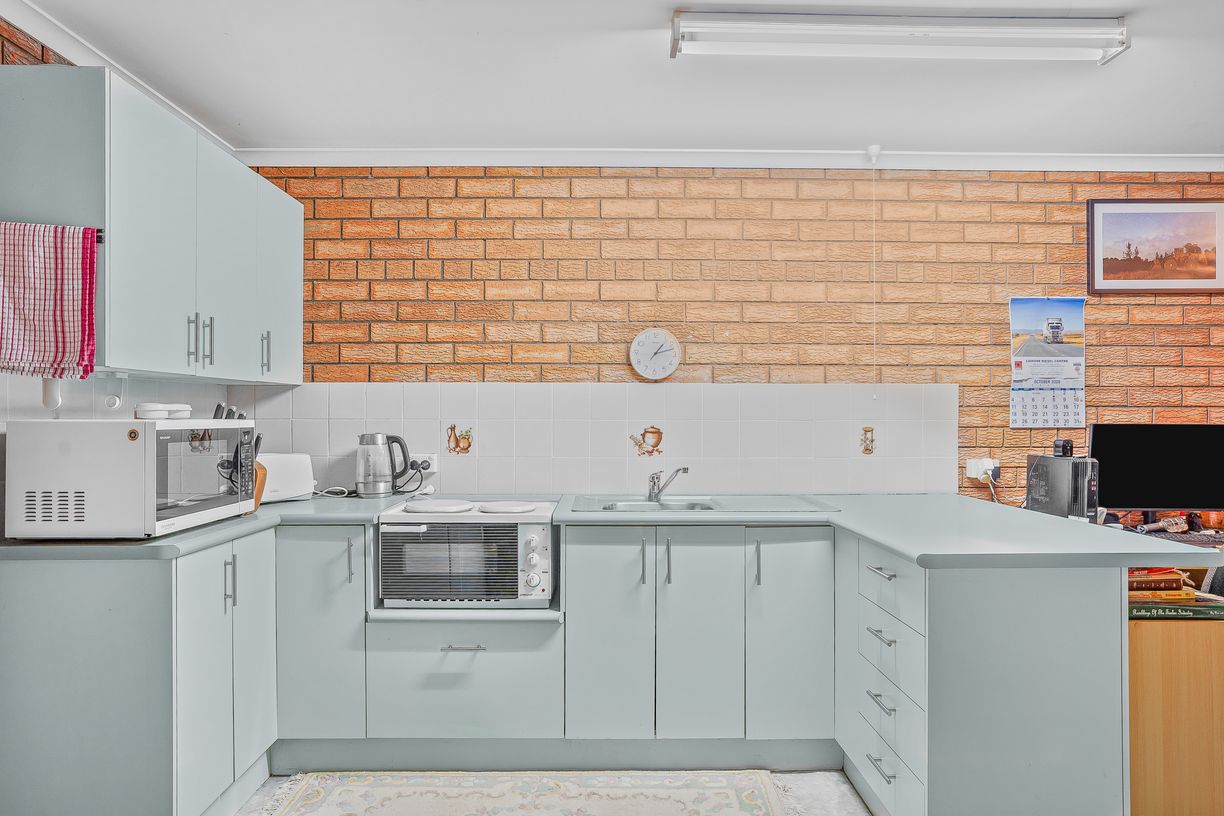 12 Kruseana Avenue — photo 17 of 21