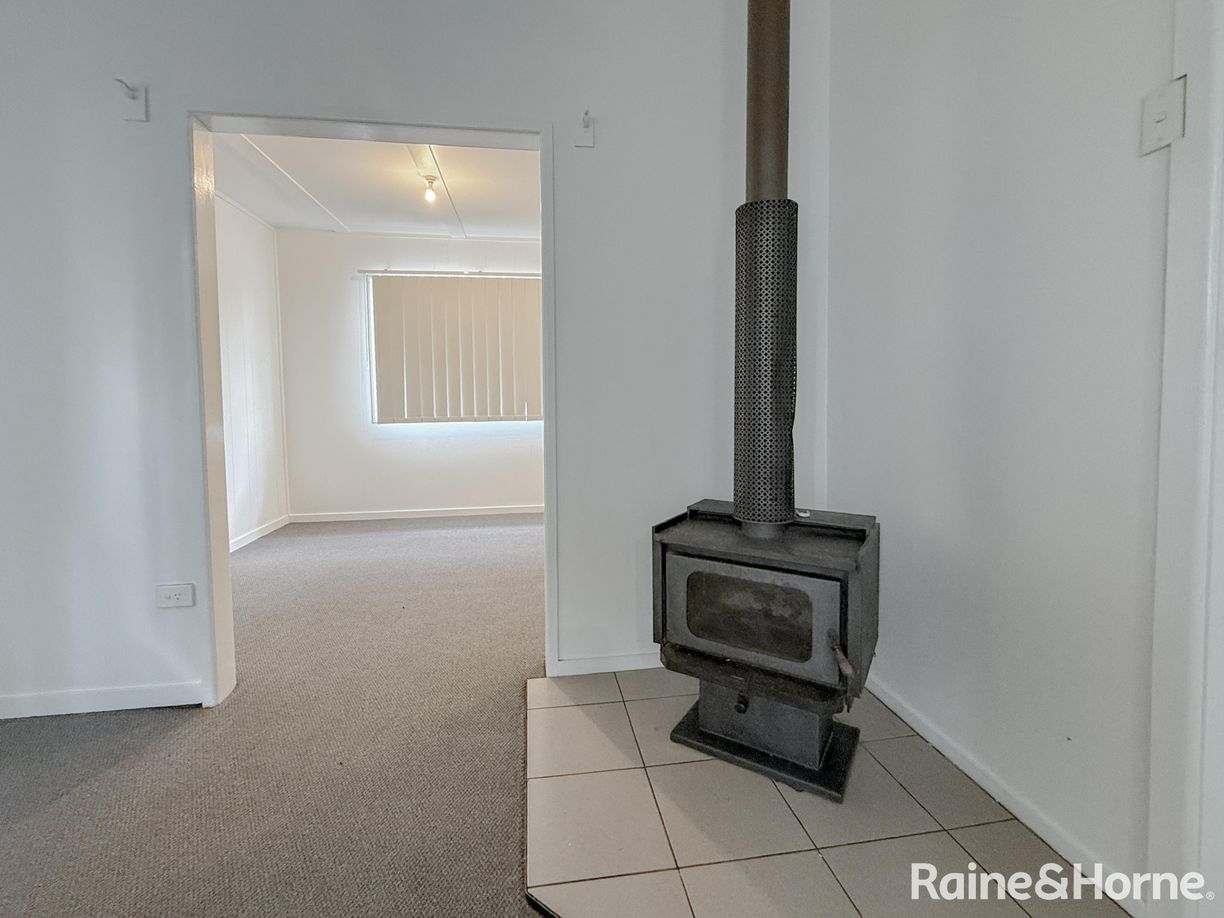 55 Myall Avenue — photo 4 of 12