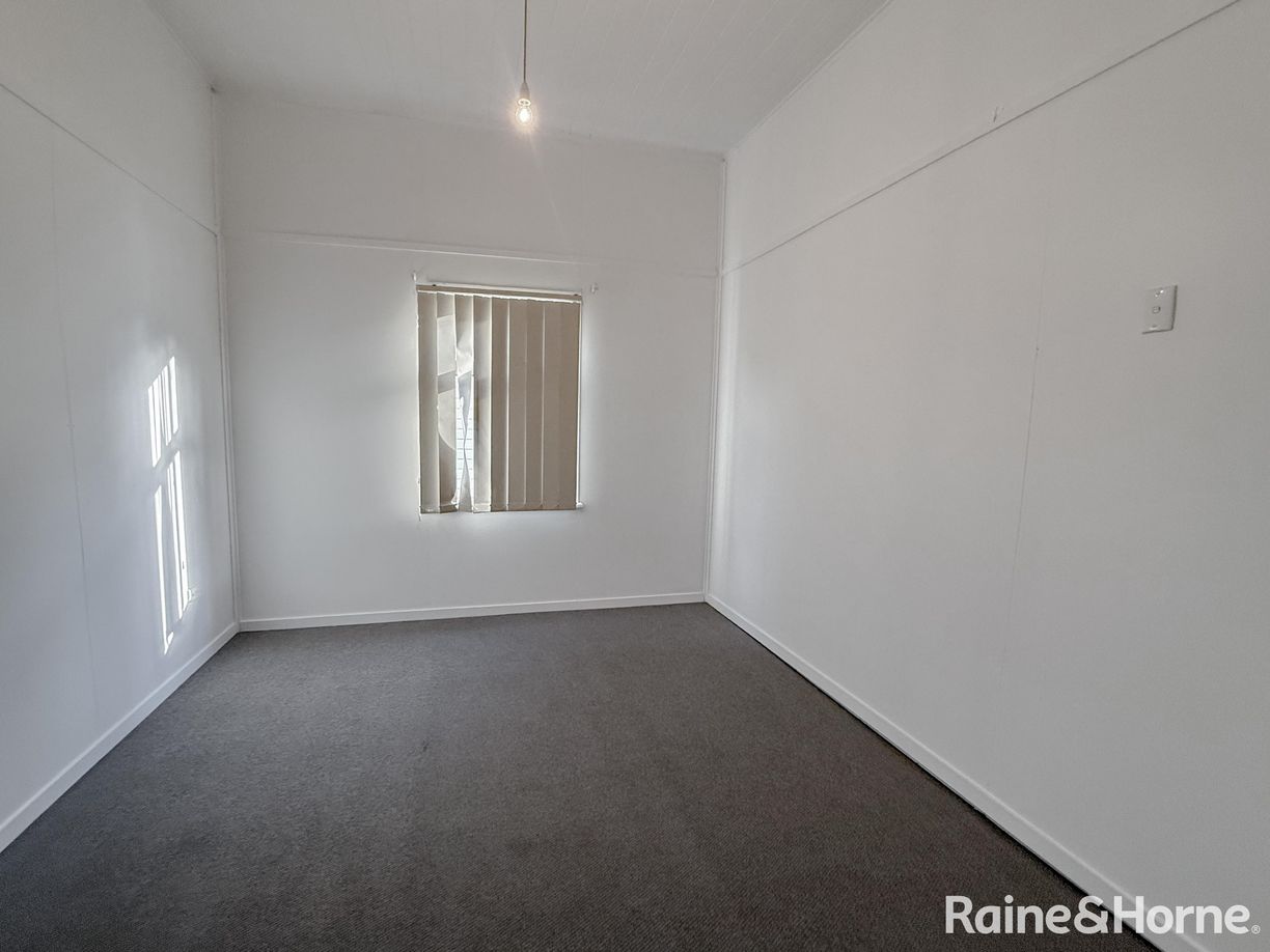 55 Myall Avenue — photo 7 of 12