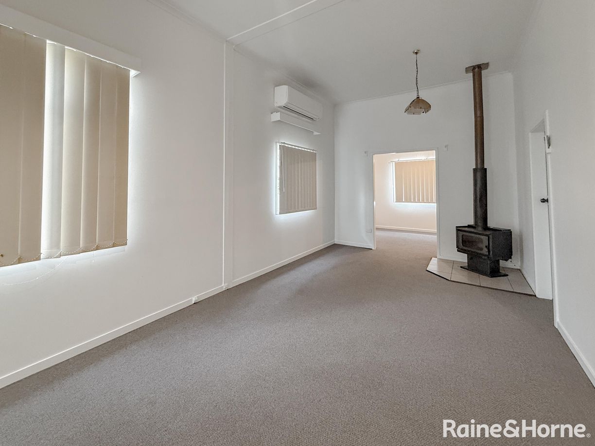 55 Myall Avenue — photo 5 of 12
