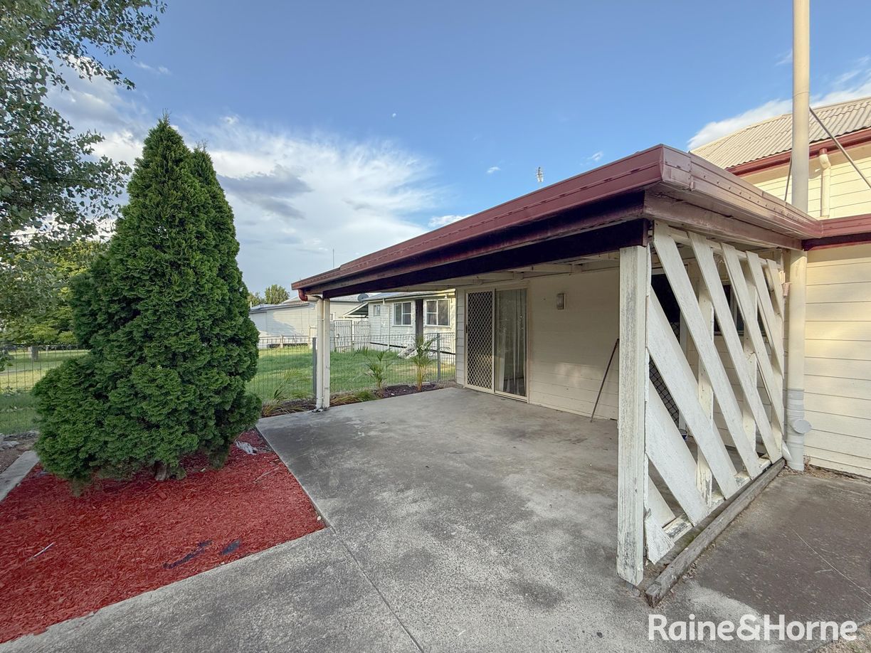 55 Myall Avenue — photo 10 of 12