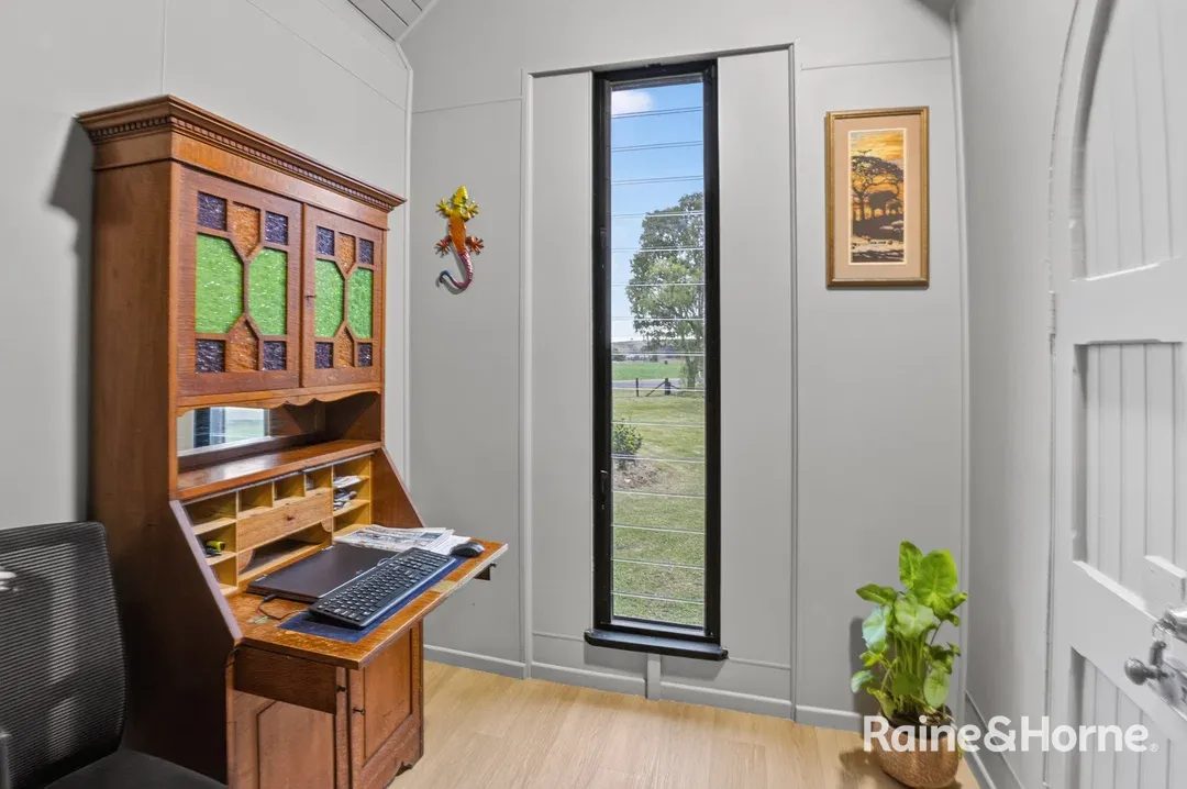 11 Oak Street — photo 15 of 30