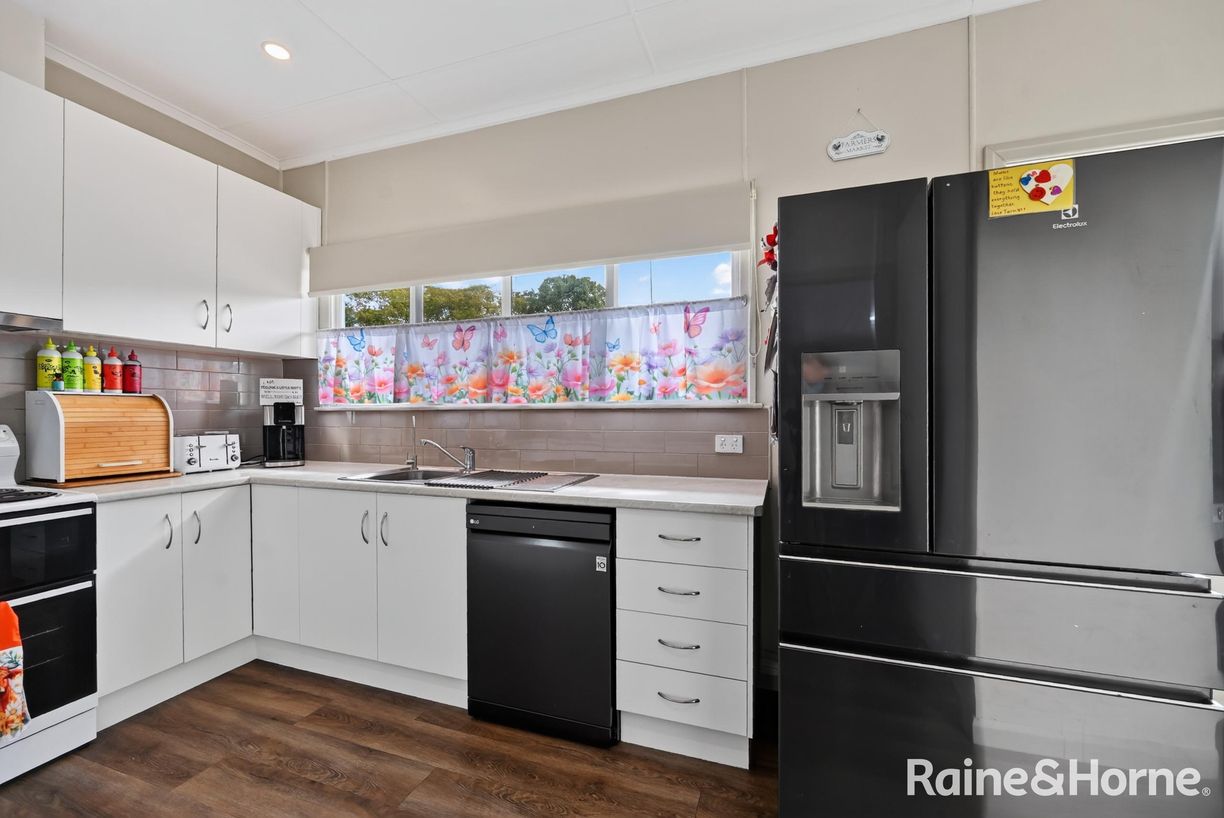 32 George Street — photo 7 of 24