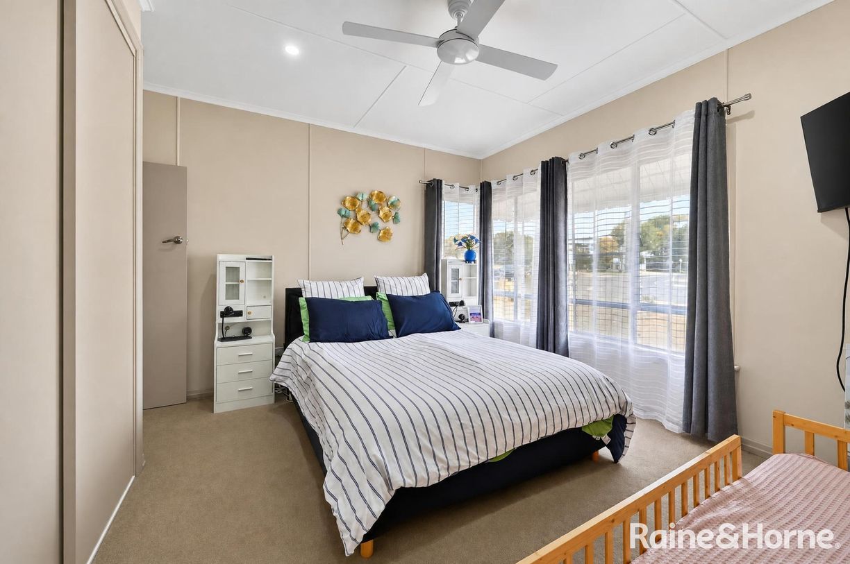 32 George Street — photo 14 of 24