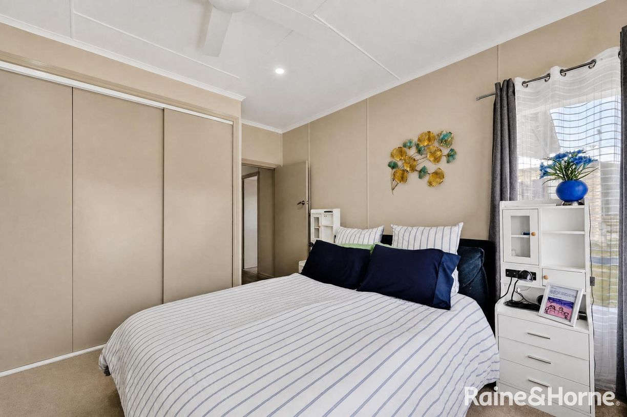32 George Street — photo 15 of 24