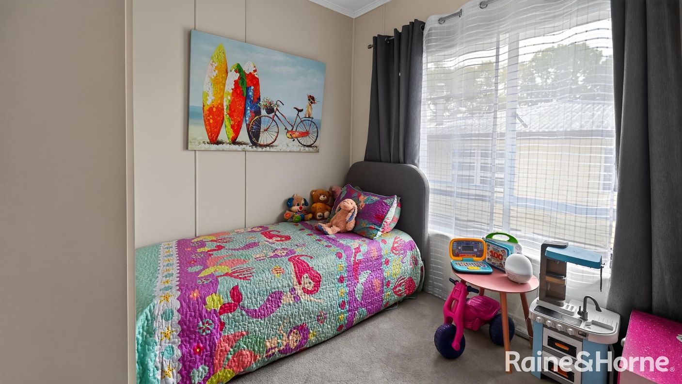 32 George Street — photo 13 of 24