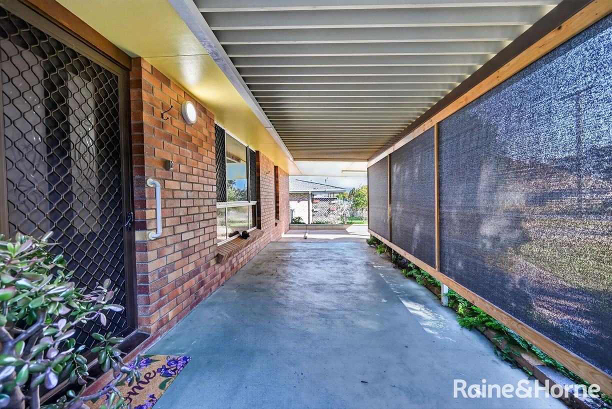 2 Sturt Street — photo 3 of 28