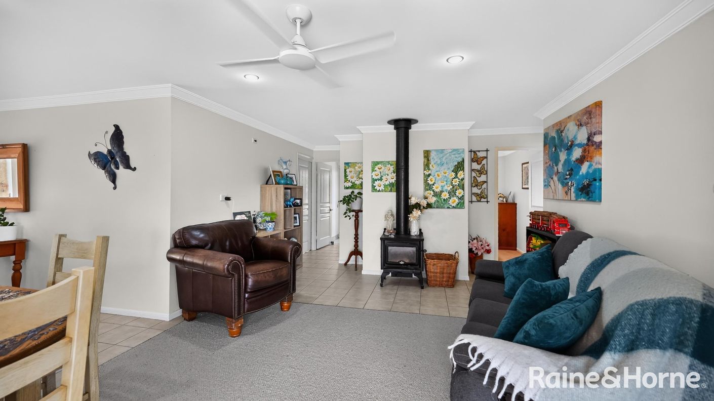 30 Boronia Drive — photo 12 of 28