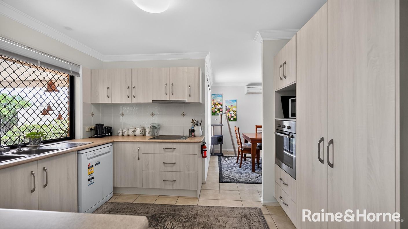 30 Boronia Drive — photo 8 of 28