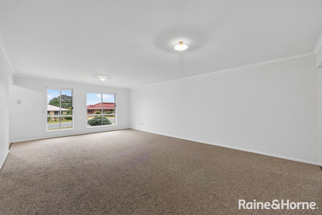 1 Boronia Drive — photo 4 of 28