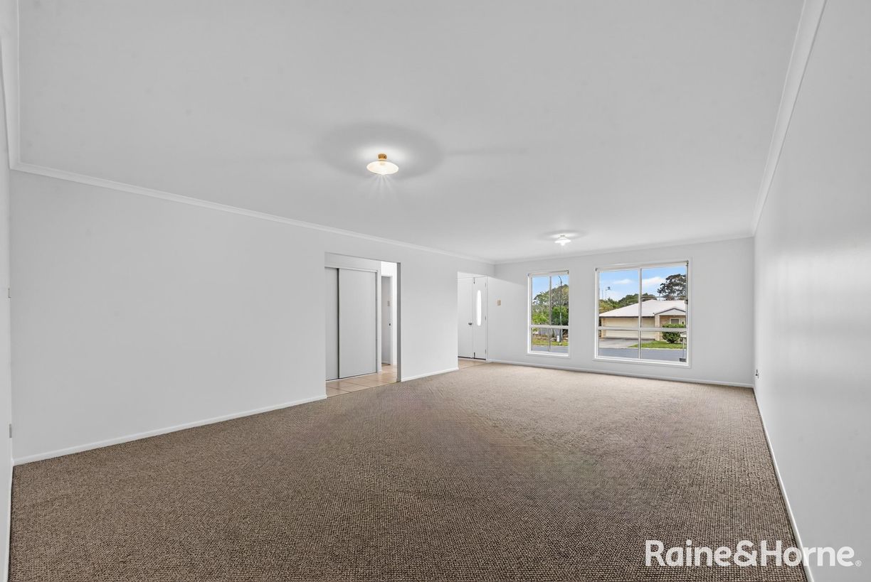 1 Boronia Drive — photo 6 of 28