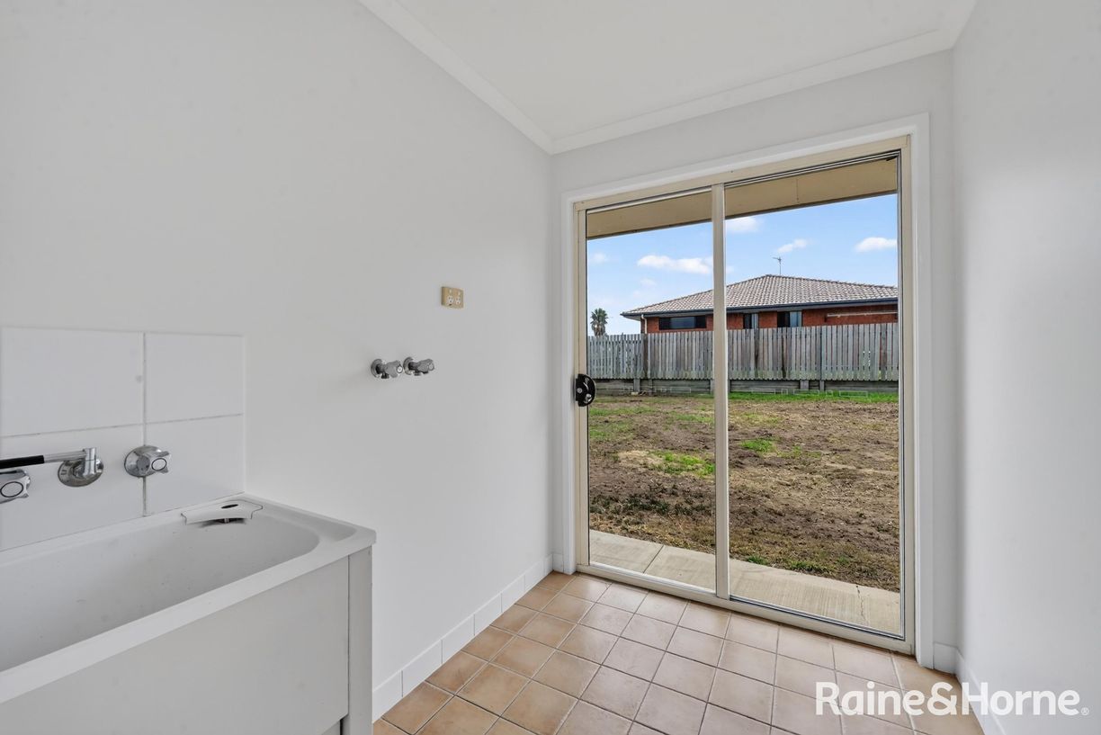 1 Boronia Drive — photo 28 of 28