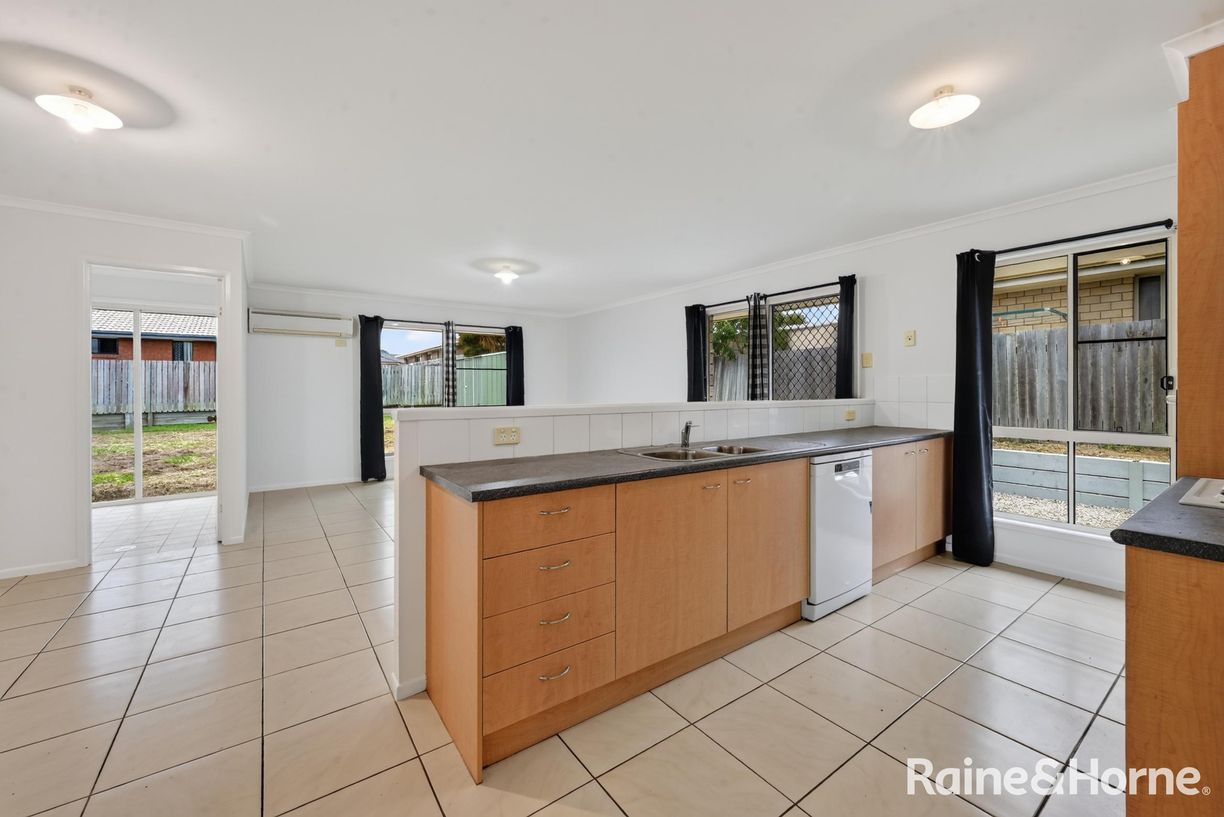 1 Boronia Drive — photo 8 of 28