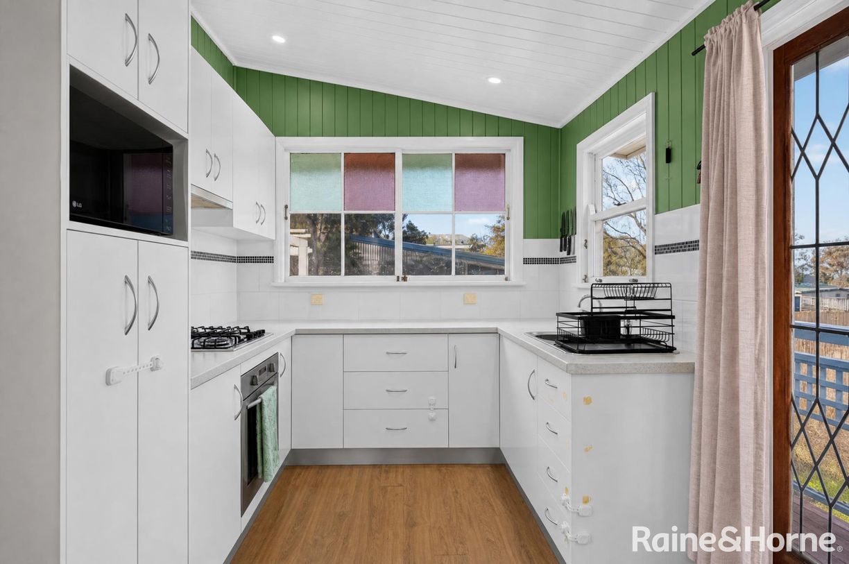 16B Marshall Street — photo 17 of 30