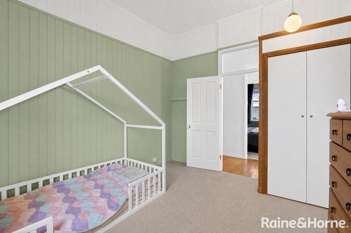 16B Marshall Street — photo 7 of 30