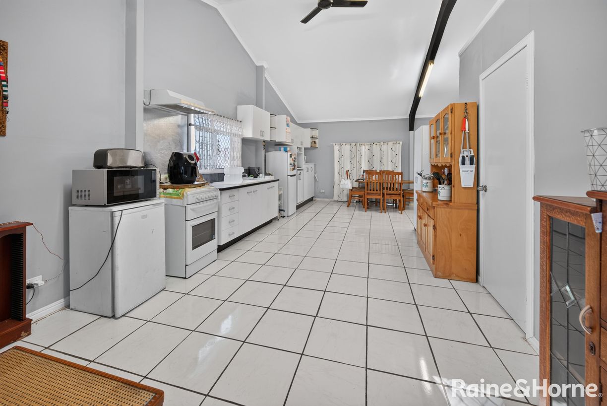 28 Taylor Street — photo 18 of 30