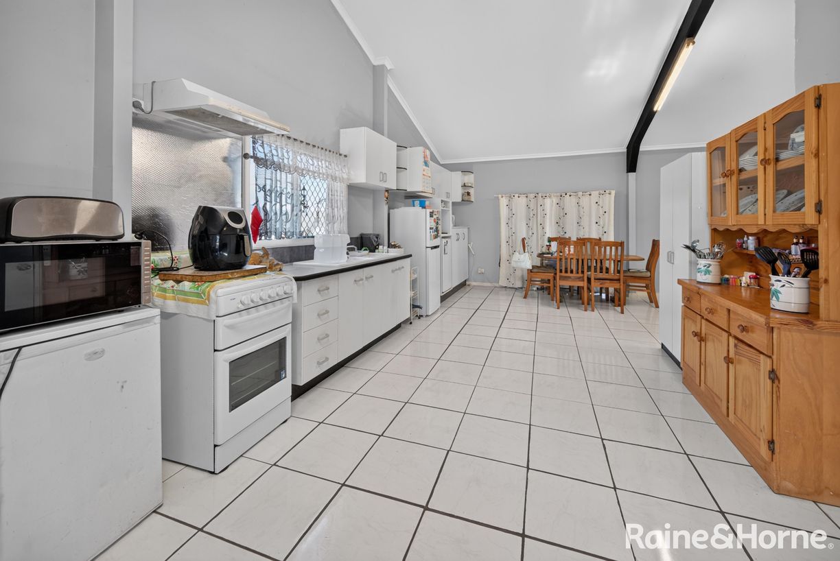 28 Taylor Street — photo 19 of 30