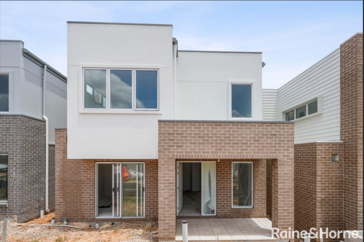 5 Hamlet Avenue — photo 7 of 18